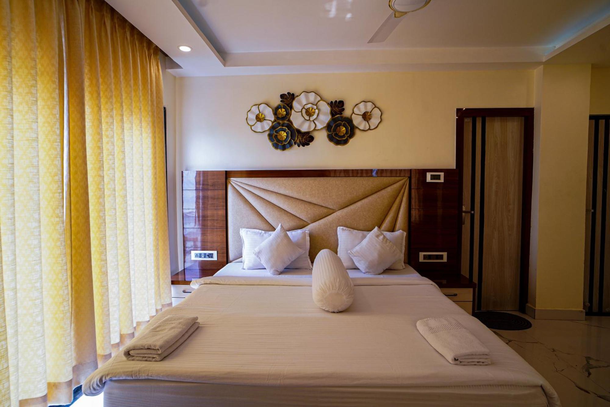Prasant On Beach Resort !! Lift - Wifi -Restaurant-Parking Facilities-Newly Decorated Room !! Mandarmani Ngoại thất bức ảnh