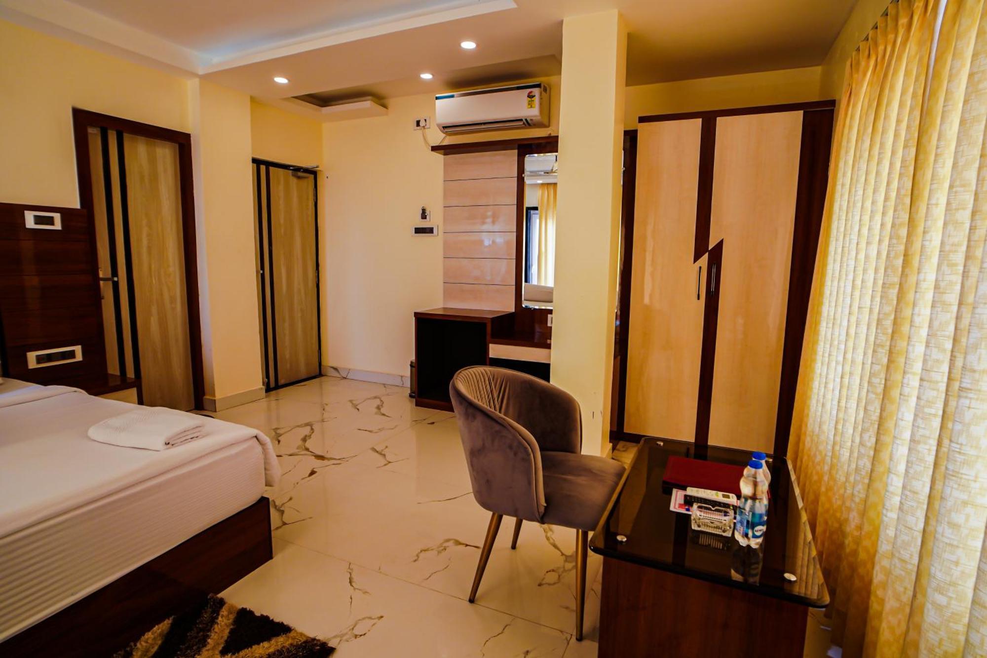 Prasant On Beach Resort !! Lift - Wifi -Restaurant-Parking Facilities-Newly Decorated Room !! Mandarmani Ngoại thất bức ảnh