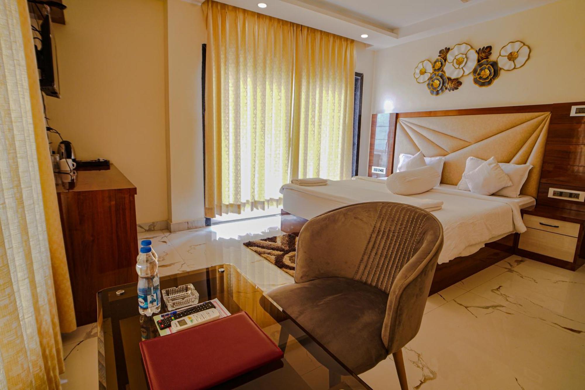 Prasant On Beach Resort !! Lift - Wifi -Restaurant-Parking Facilities-Newly Decorated Room !! Mandarmani Ngoại thất bức ảnh