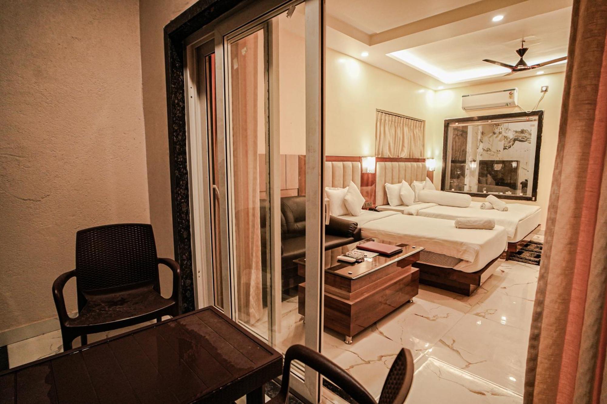 Prasant On Beach Resort !! Lift - Wifi -Restaurant-Parking Facilities-Newly Decorated Room !! Mandarmani Ngoại thất bức ảnh