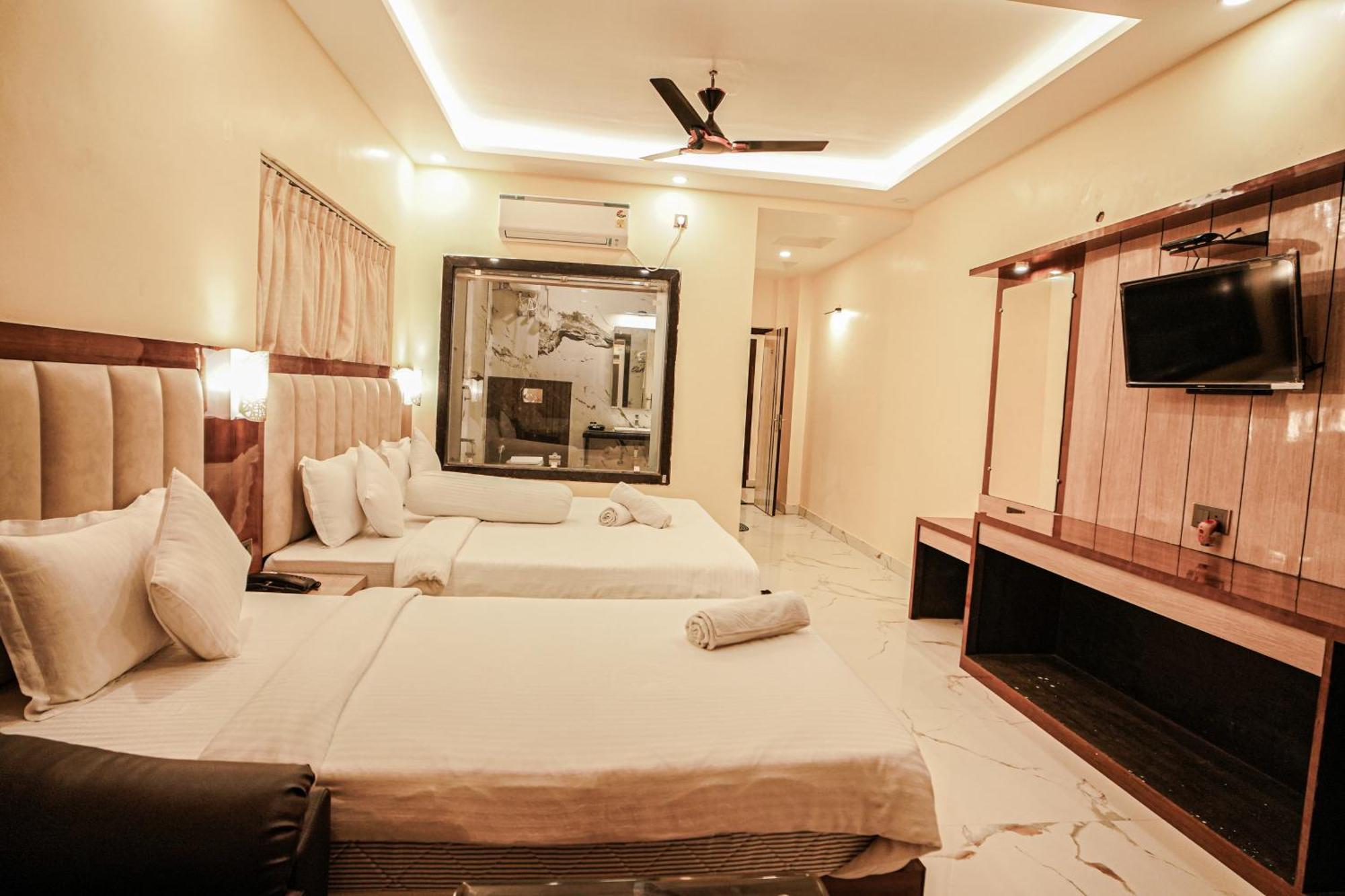 Prasant On Beach Resort !! Lift - Wifi -Restaurant-Parking Facilities-Newly Decorated Room !! Mandarmani Ngoại thất bức ảnh