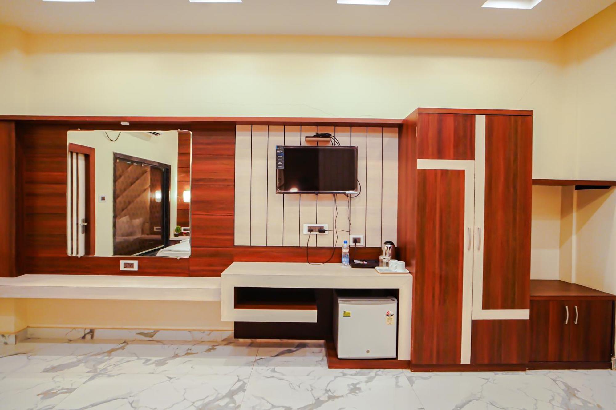 Prasant On Beach Resort !! Lift - Wifi -Restaurant-Parking Facilities-Newly Decorated Room !! Mandarmani Ngoại thất bức ảnh