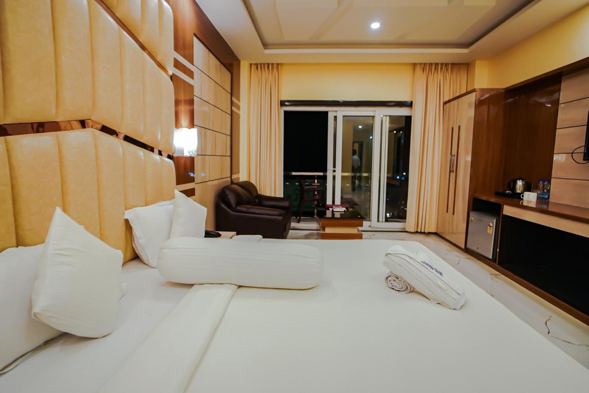 Prasant On Beach Resort !! Lift - Wifi -Restaurant-Parking Facilities-Newly Decorated Room !! Mandarmani Ngoại thất bức ảnh