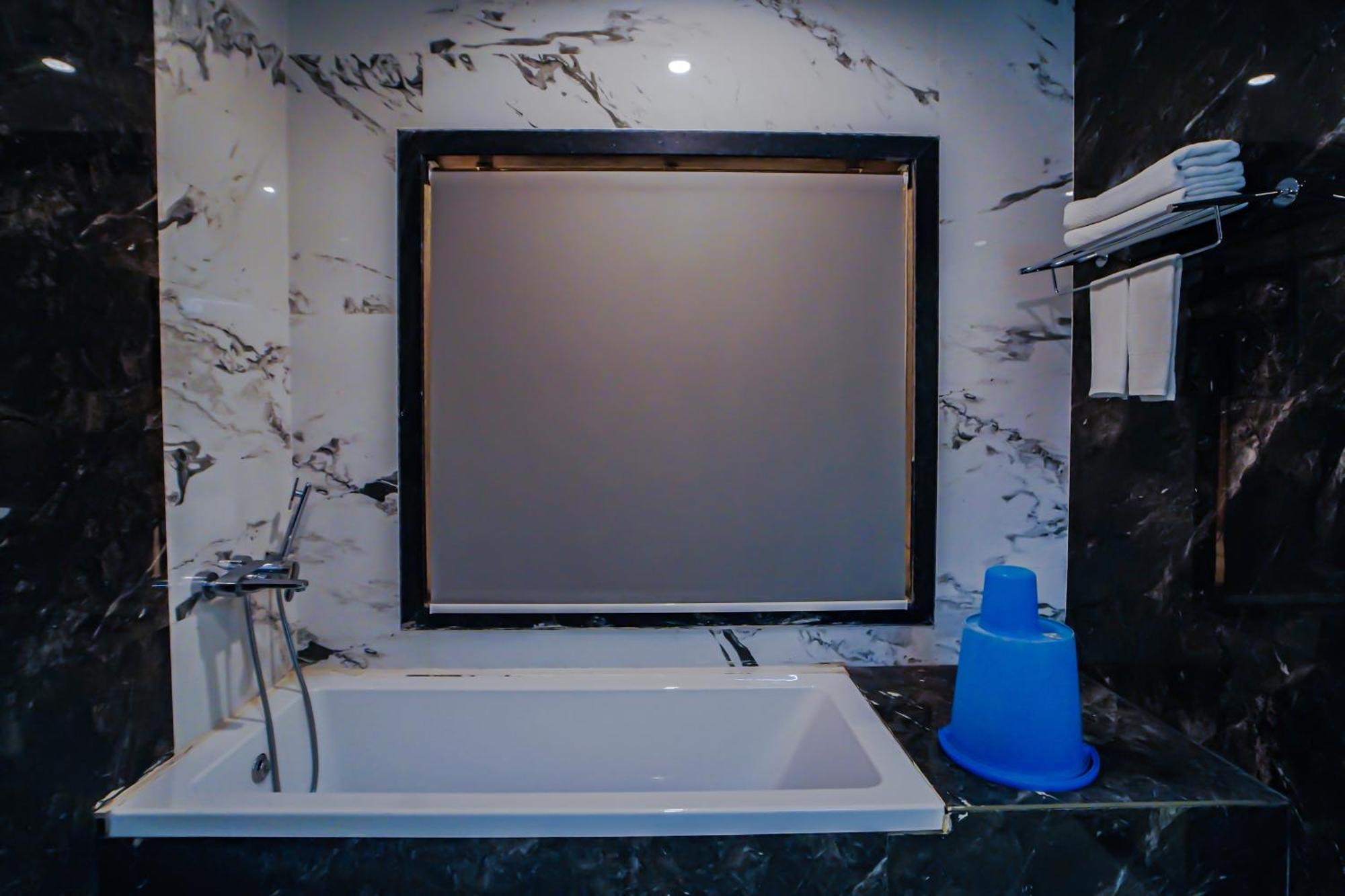 Prasant On Beach Resort !! Lift - Wifi -Restaurant-Parking Facilities-Newly Decorated Room !! Mandarmani Ngoại thất bức ảnh