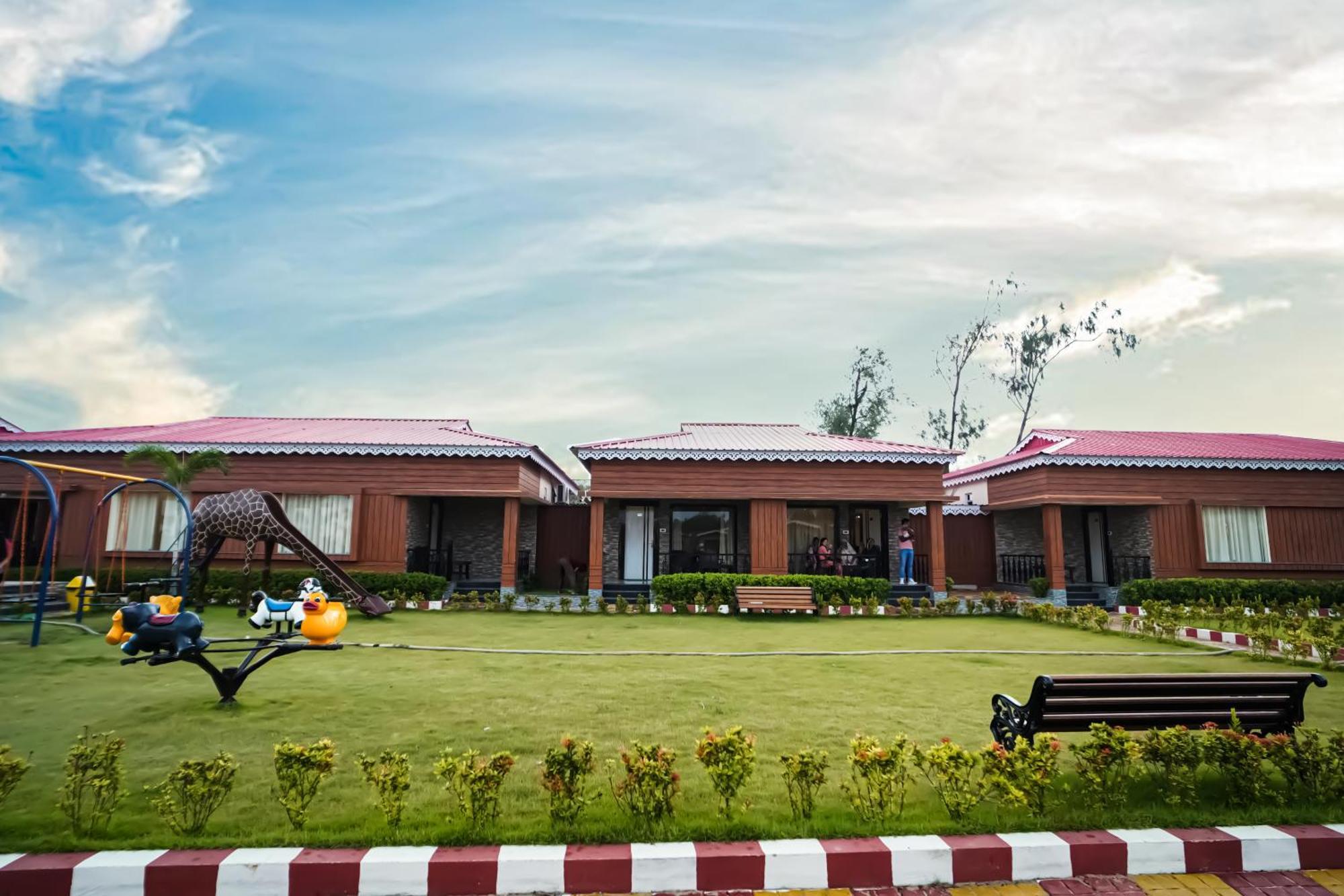 Prasant On Beach Resort !! Lift - Wifi -Restaurant-Parking Facilities-Newly Decorated Room !! Mandarmani Ngoại thất bức ảnh