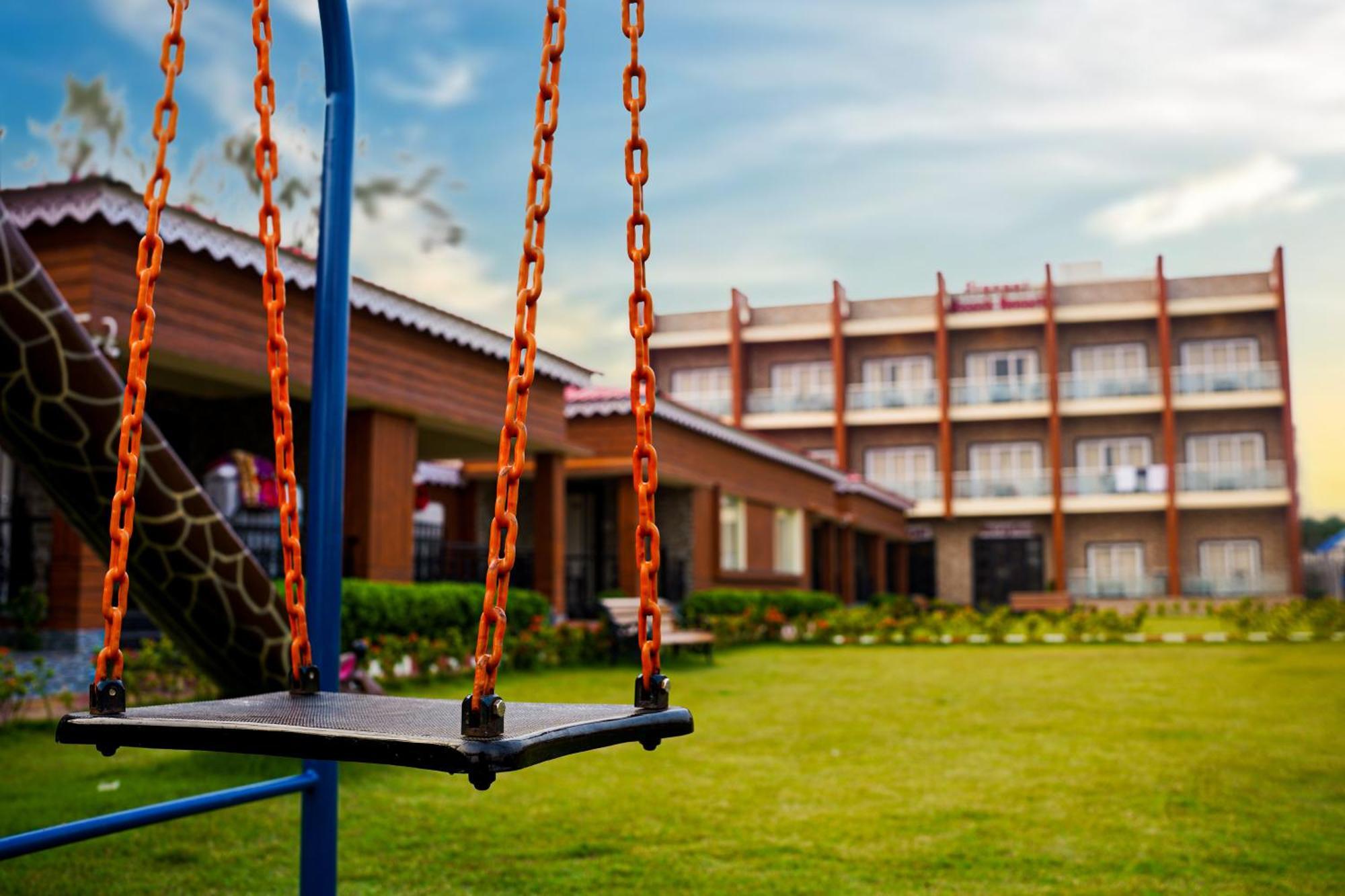 Prasant On Beach Resort !! Lift - Wifi -Restaurant-Parking Facilities-Newly Decorated Room !! Mandarmani Ngoại thất bức ảnh