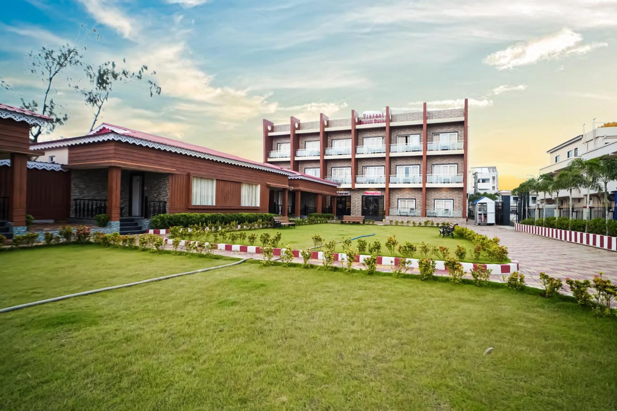 Prasant On Beach Resort !! Lift - Wifi -Restaurant-Parking Facilities-Newly Decorated Room !! Mandarmani Ngoại thất bức ảnh